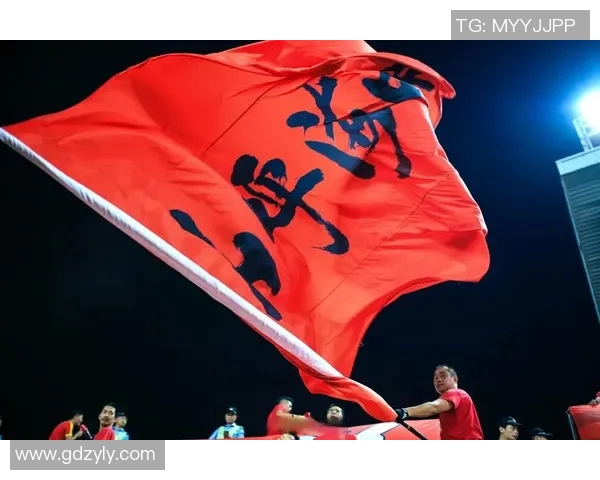 激情四溢的足球球赛让我们感受团队合作的力量与运动的魅力